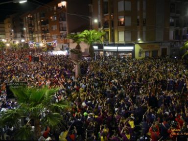 Cierre del Tambor Domingo de Resurrección. Fotografía de Guillermo A. Paterna