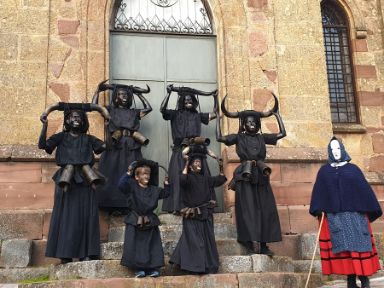 Diablos de Luzón. Fotografía de La Ruta de las Botargas