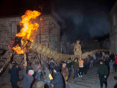 Festa do Fachó de Castro Caldelas. Fotografía de Mani Moretón