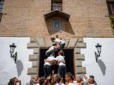 Día de la Caridad - Castillos Humanos. Fotografía de Fede Grau