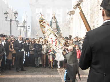 Entrada de la virgen a la Basílica La Purísima. Fotografía Pepe Ortega