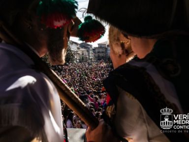 Desfile de Cigarrones. Domingo de Correidoiro. Verin (Ourense) © Carlos Montero