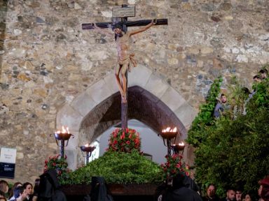 Hermandad de Penitentes del Santísimo Cristo de la Vera Cruz. Jerez de los Caballeros, Badajoz © Óscar Franco