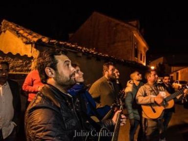 La ronda de mayos en Valdetorres (Madrid), 2022. Fotografía de Julio Guillén